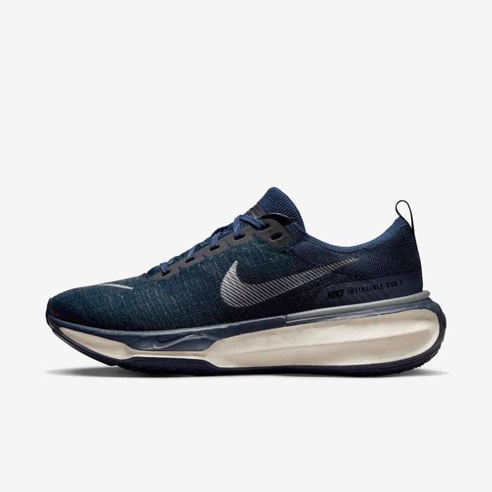 Zoom X Invincible 3 College Navy
