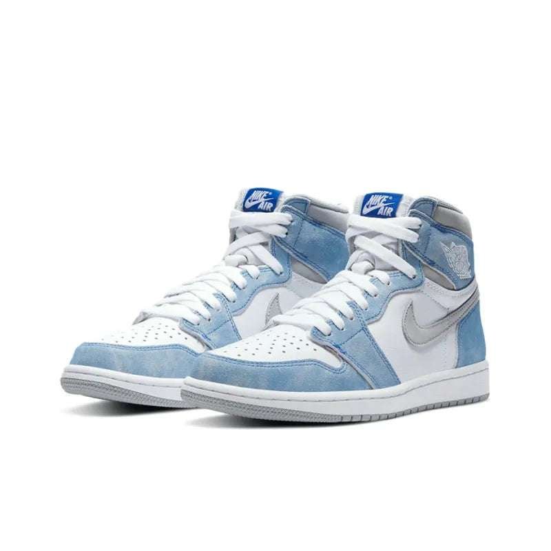 Air Jordan 1 Retro High OG HYPER ROYAL