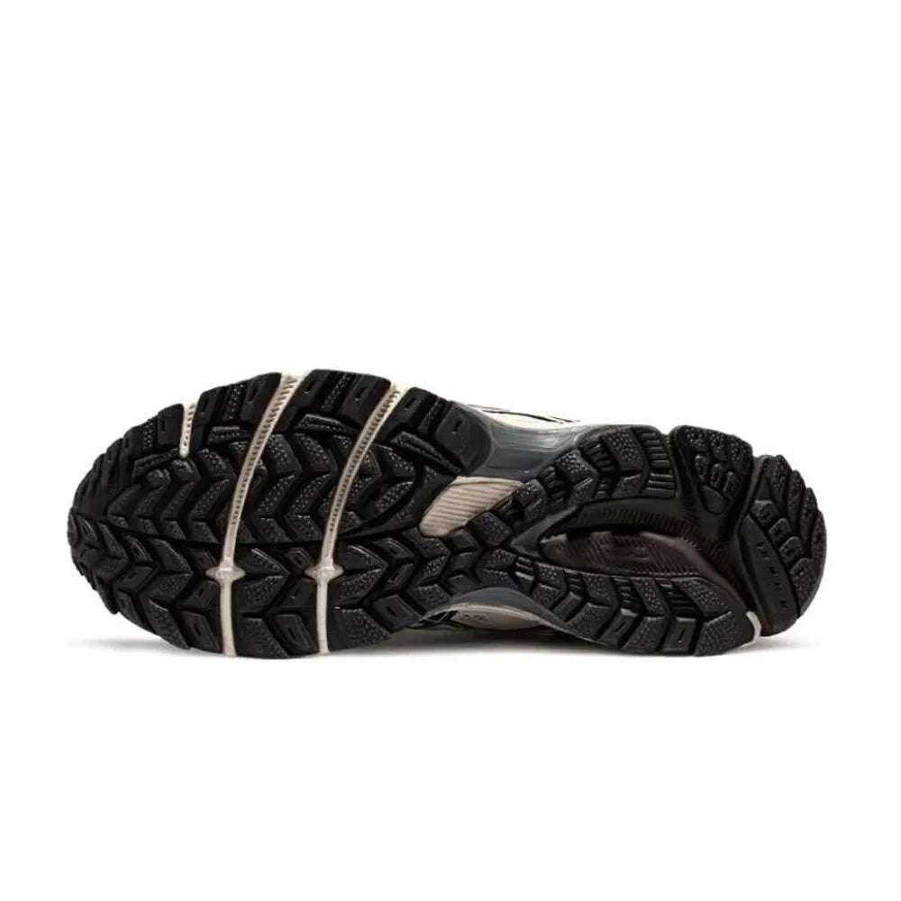 Asics Gel-Kahana 8 Black and Beige