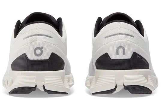 On Running Cloud X 3 Ivory Black