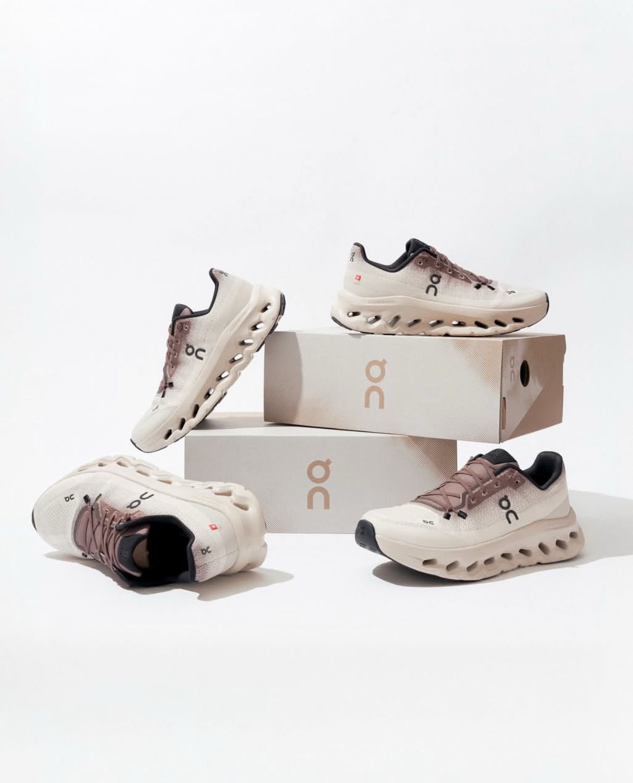 On Running Cloudtilt Unisex Sport Sneakers – Sand Clove