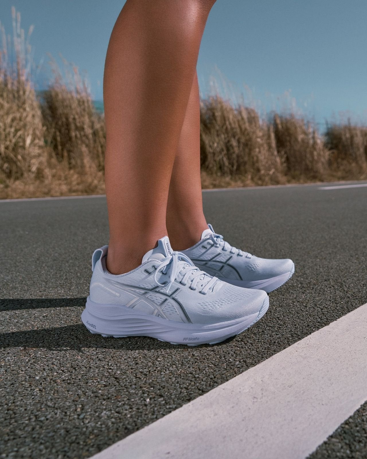 Asics Gel-Kayano 32 Running Shoe in White