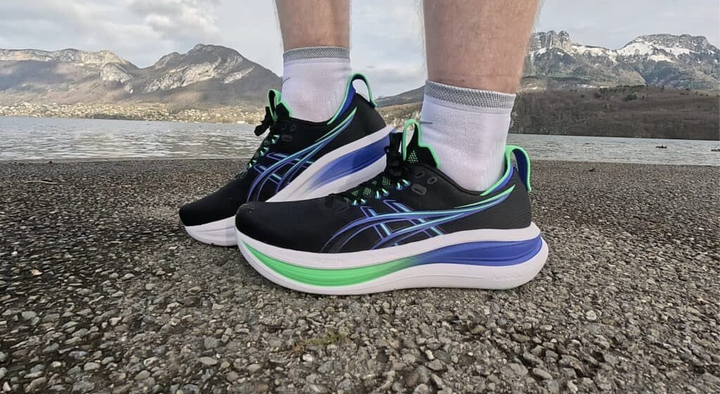 Asics GEL-NIMBUS 28 WIDE Black & Cobalt Burs