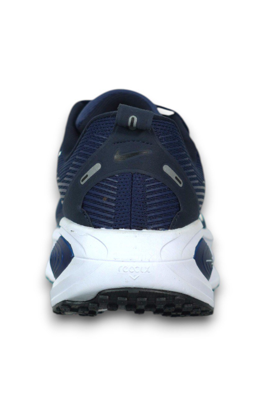 Nike VOMERO 18 Blue
